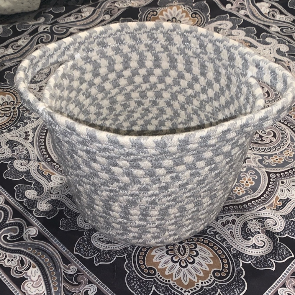 Knitted Basket